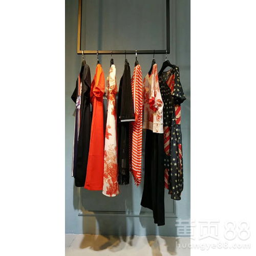 廣州寶萊國際服裝尾貨批發(fā)折扣全指南——品牌折扣批發(fā)市場的精準選購攻略