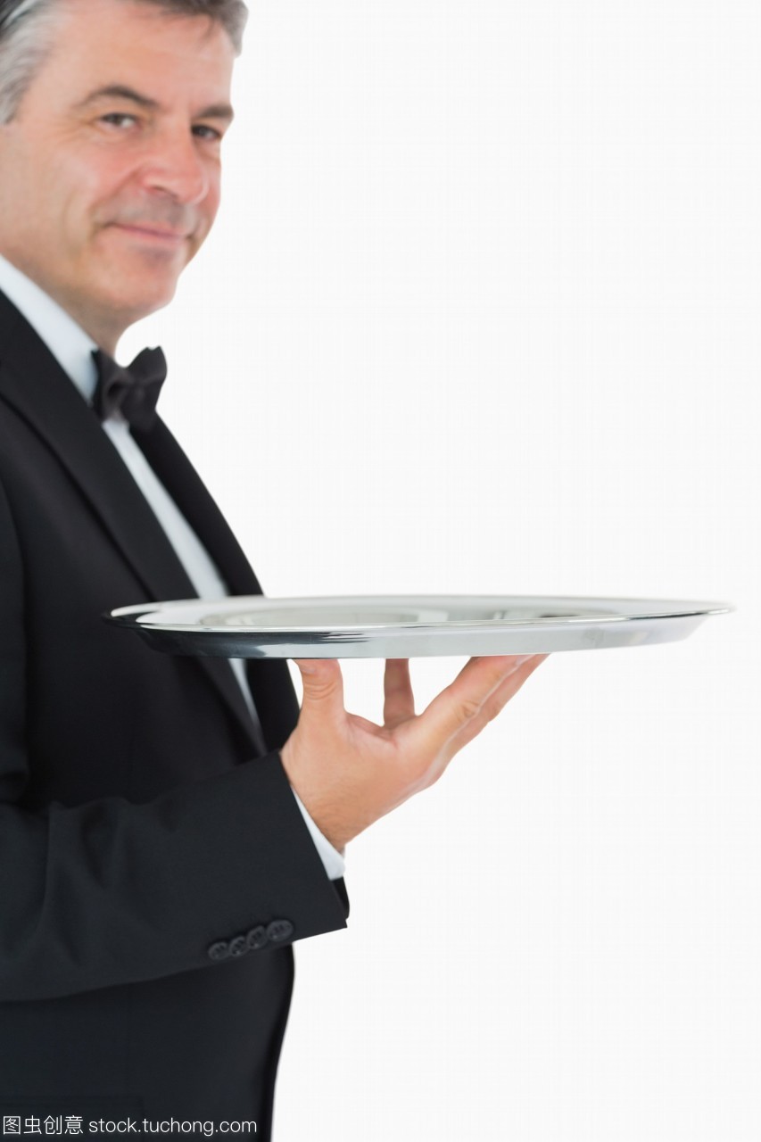 銀托盤與餐飲服務中的優(yōu)雅藝術