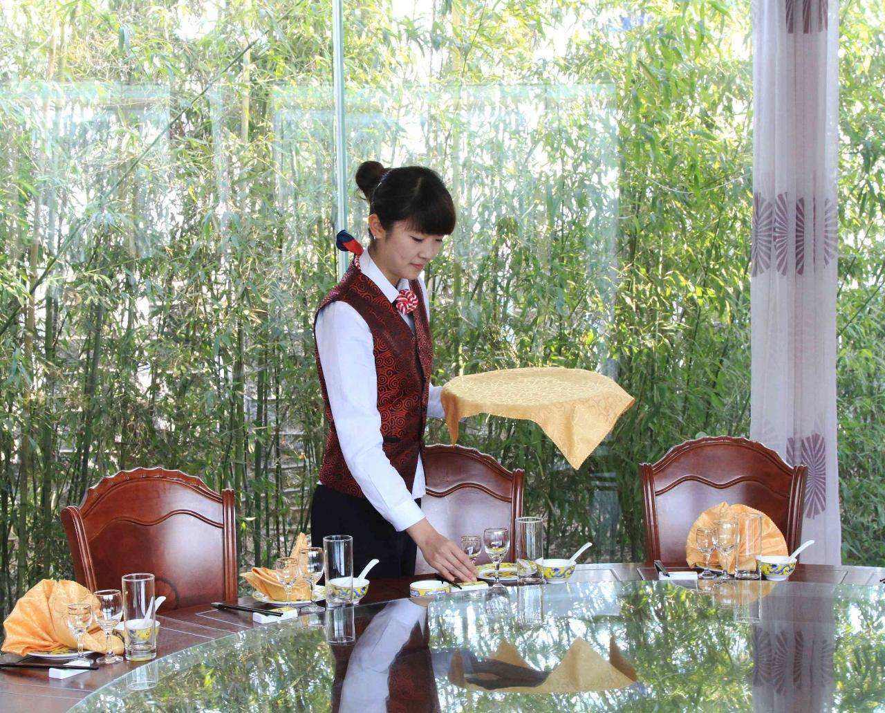 小細節(jié)大文明 餐飲服務禮儀